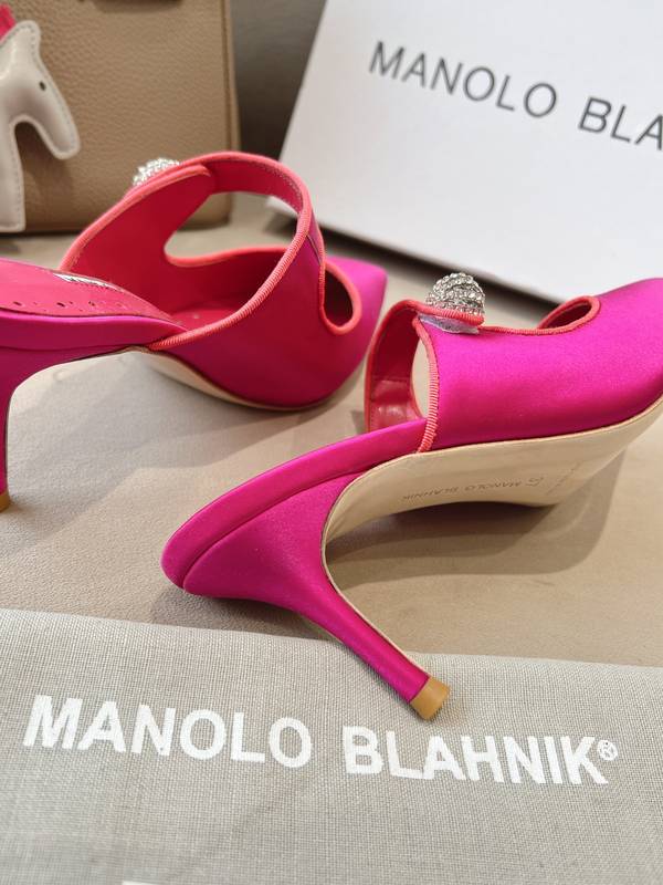 Manolo Blahnik Shoes MBS00062